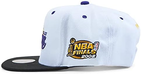 Бейзболна шапка на Mitchell & Ness LA Лос Анджелис Лейкърс The Champs Финала на НБА 2002, Регулируем 2-Тонная Бяло-Черна